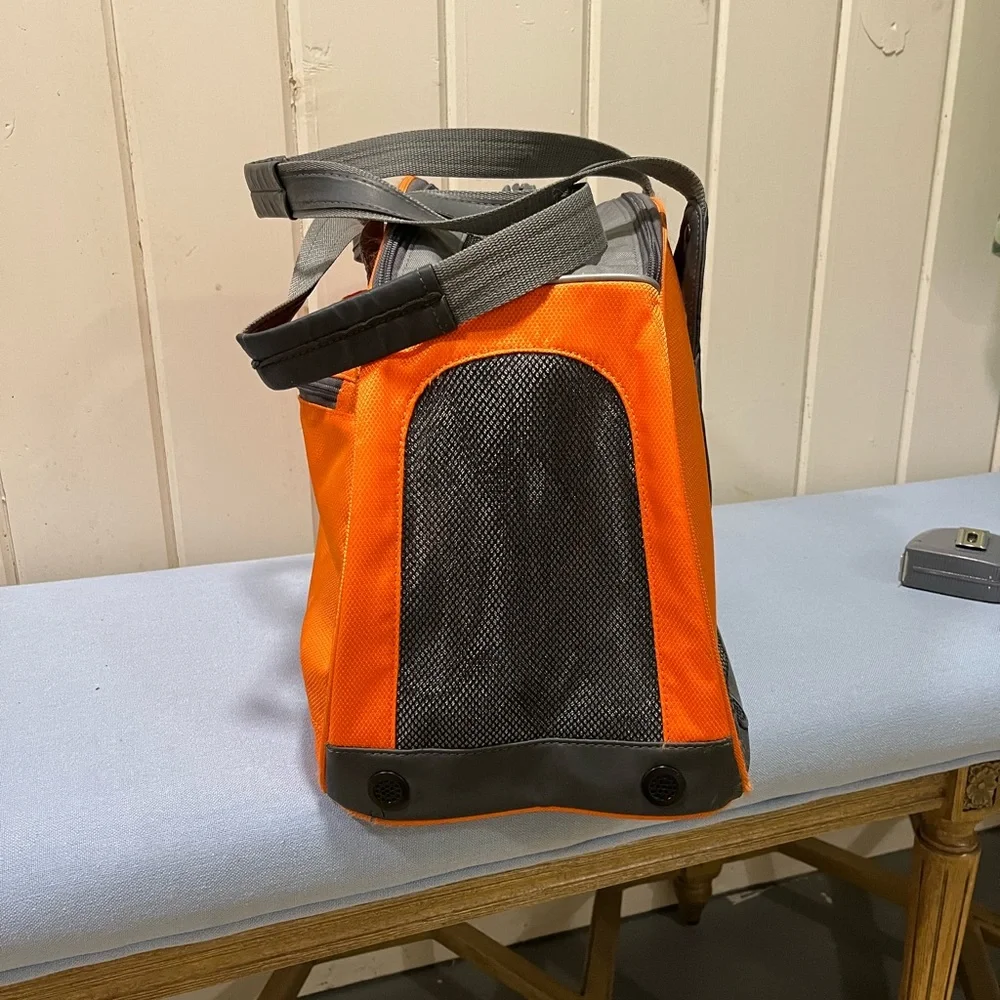 Argo orange dog carrier